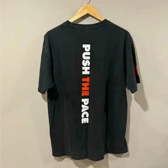 THE ROCK WWE T-Shirt - Picture 5 of 6